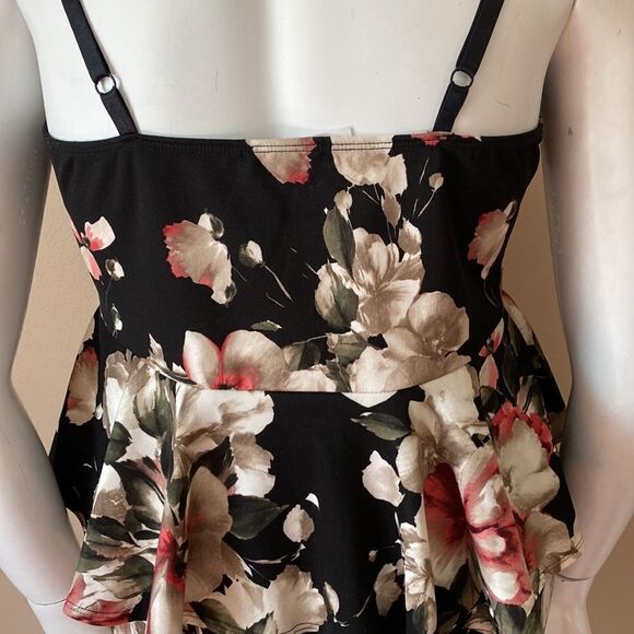 NWT Charlotte Russe Floral Peplum Dress - Picture 10 of 12